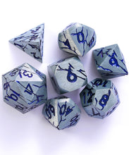 Load image into Gallery viewer, DND Metal Dice - Pharaoh Ruins Mattle Silver Metal Dice with Blue Purple Cracks